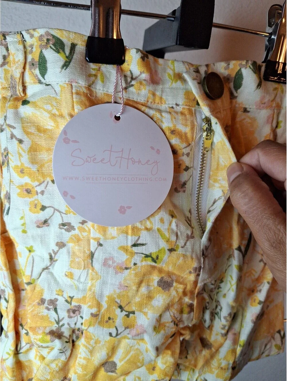 Sweet Honey Yellow Floral Linen Shorts size 12Y
